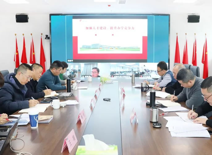 ��ǿ�˲Ž��� ������ѧ������ح����ͻ��-������κ�����_MG������Ϸ��������12��ѧУ��������