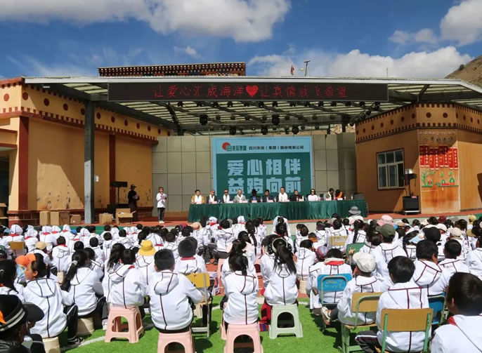 �Ա���ͻ��-������κ�����_MG������Ϸ֮����������������·��ǰح����ͻ��-������κ�����_MG������Ϸ�������������϶ſ�������ѧУ���ľ���